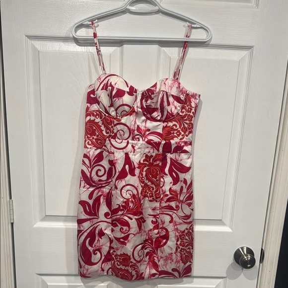 Guess by Marciano Dresses & Skirts - Marciano Pink Floral Pencil Dress
NWT
Size 6